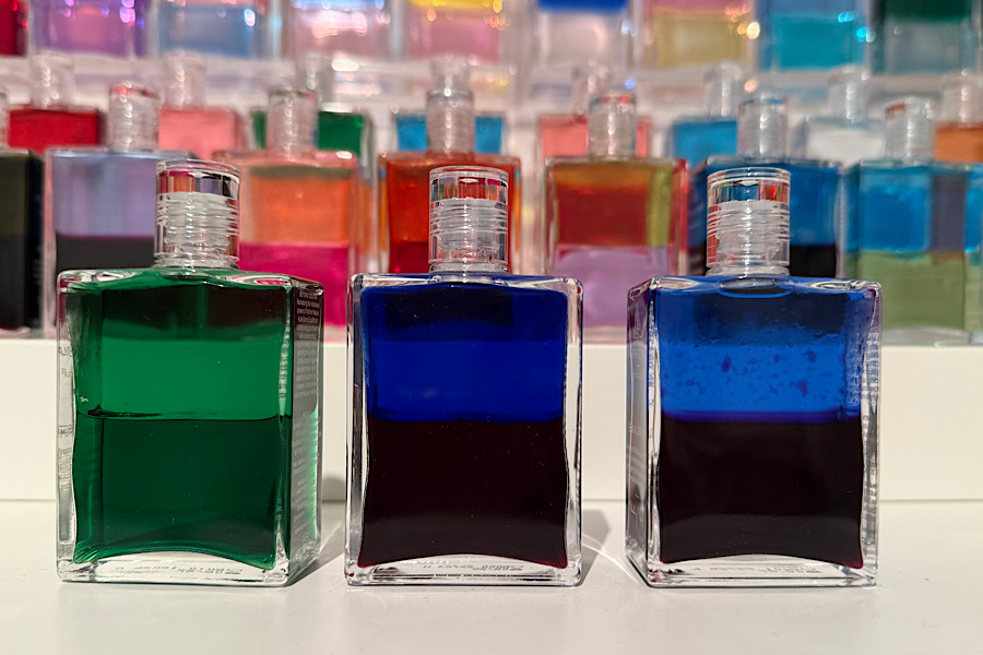 Die Aura-Soma Flaschen 10, 0 und 1